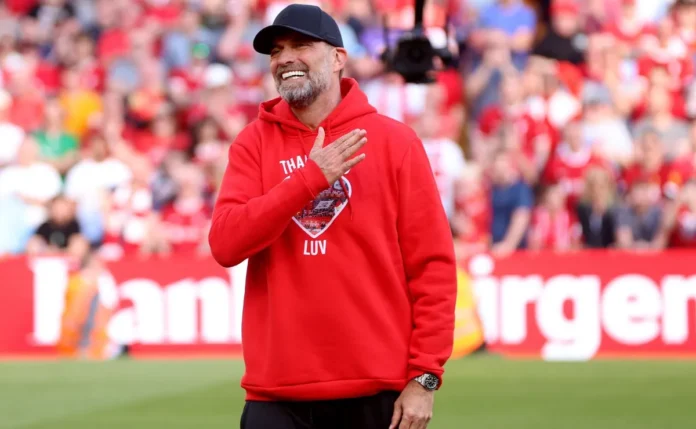 Liverpool terá Klopp como assistente e confirma Thiago Alcântara em amistoso de lendas contra o Borussia Dortmund