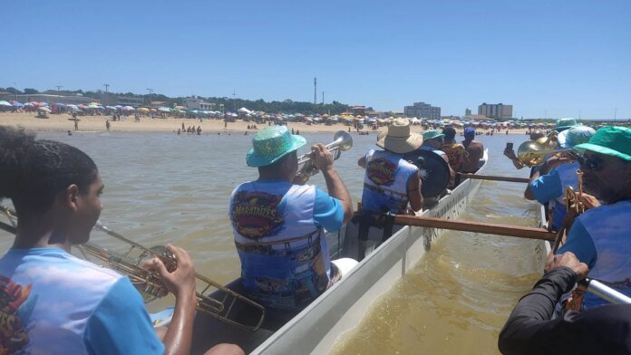 Teve Carnaval com remada em Marataízes