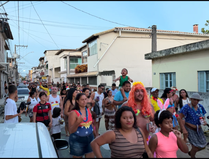 Última noite do Carnaval na Pérola Capixaba agitou a Barra