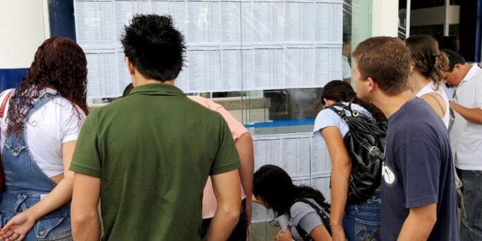 Cursos populares podem se inscrever em rede do MEC até o dia 27