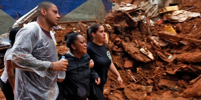 Moradores relatam desespero após mortes em Juiz de Fora