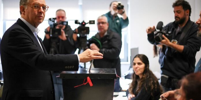 Lula parabeniza vitória de Antônio Seguro em Portugal