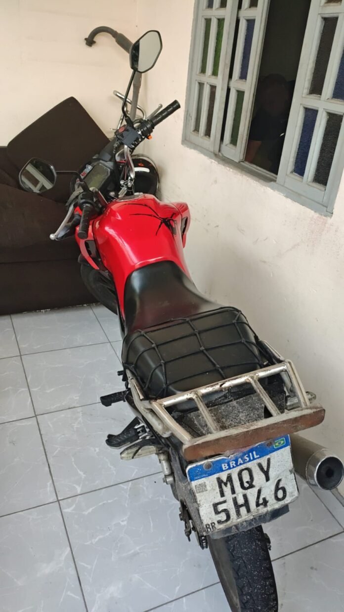 DRFV cumpre mandado de prisão preventiva e apreende arma com numeração raspada na Serra