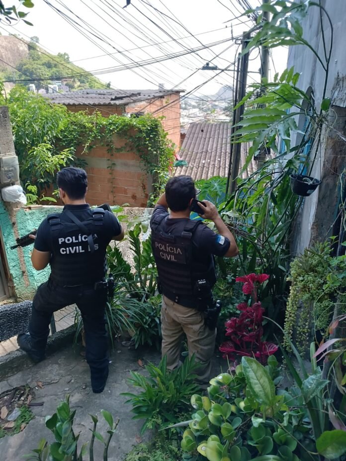 DPCA prende mulher por maus-tratos contra criança de quatro anos em Vitória