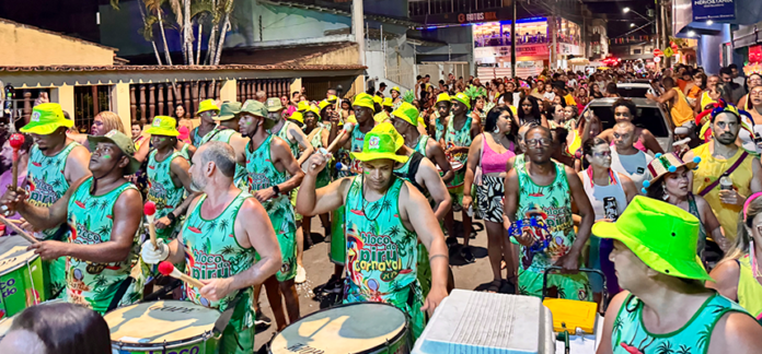 Pré-Carnaval anima Piúma neste sábado (07)