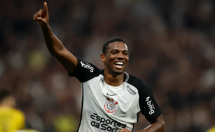 Milan insiste pela contratação de André, mas Corinthians exige R$ 132 milhões por 70% do jogador