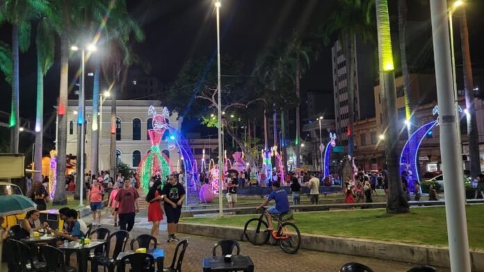 Cachoeiro promove espetáculo especial de Páscoa na Praça Jerônimo Monteiro - Prefeitura de Cachoeiro de Itapemirim