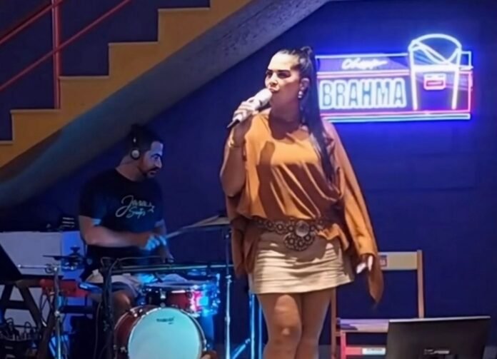 Show de Jana Santos anima a Praça Jerônimo Monteiro nesta sexta em homenagem ao Dia da Mulher - Prefeitura de Cachoeiro de Itapemirim