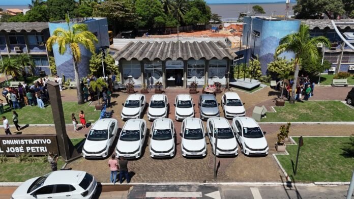 Notícia Saúde de Anchieta reforçada com 17 novos veículos - Prefeitura Municipal de Anchieta