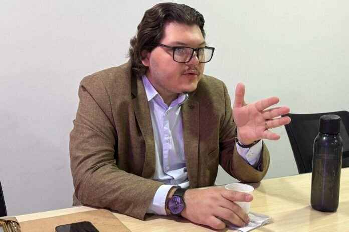 Vice-prefeito de Cachoeiro deixa secretaria de olho nas eleições