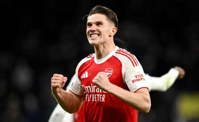 Liverpool e Tottenham disputam a contratação de Luis Suárez, atacante do Sporting