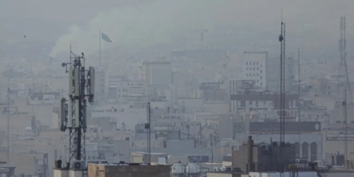 Aeronave dos EUA é abatida sobre Irã e piloto está desaparecido