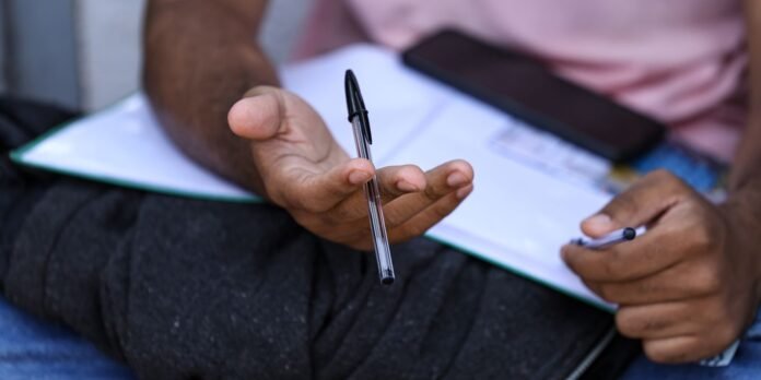 Prazo para pedir isenção da taxa de inscrição no Enem começa no dia 13