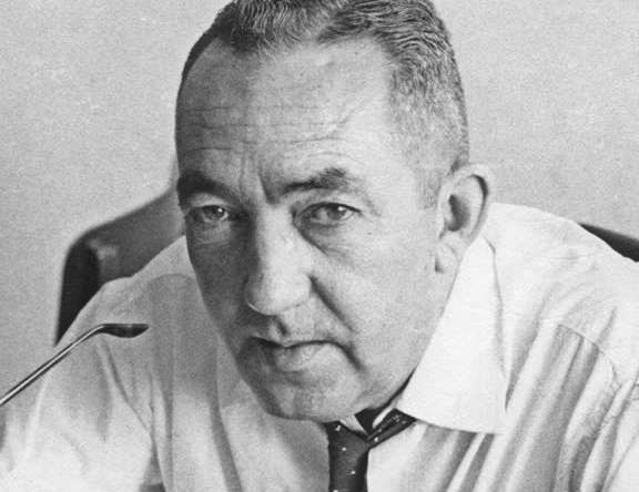 Prefeitura abre inscrições e convoca comissão para escolha do Cachoeirense Ausente nº 1 de 2026 - Prefeitura de Cachoeiro de Itapemirim