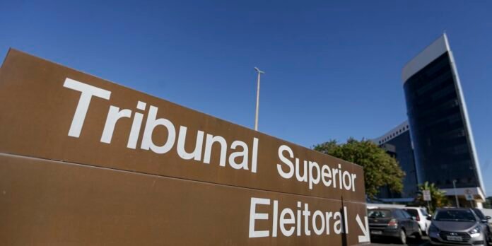 TSE retoma julgamento que pode cassar governador de Roraima