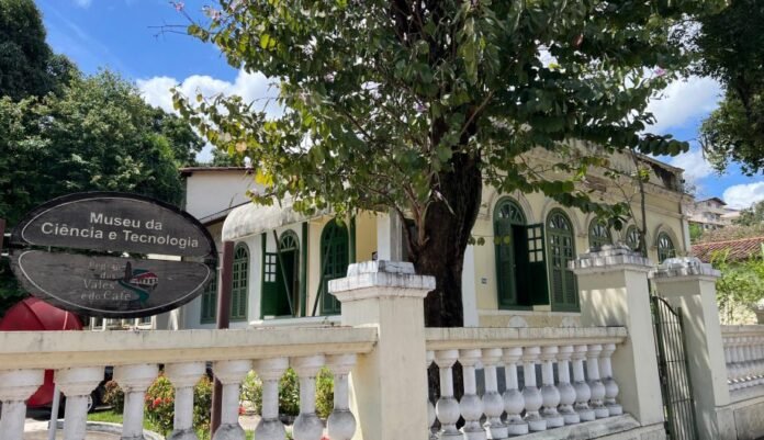 Últimos dias de inscrições nos cursos do Qualificar ES em Cachoeiro - Prefeitura de Cachoeiro de Itapemirim