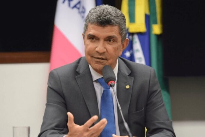 De olho em vaga de vice de Ricardo, PDT indica 29 nomes a deputado