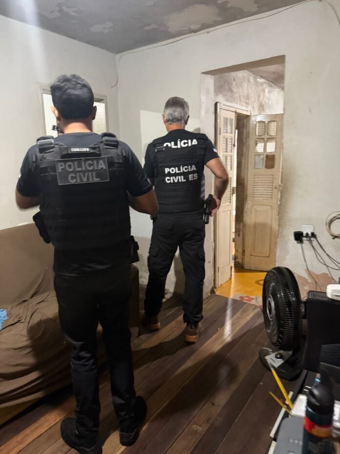Delegacia de Repressão aos Crimes Cibernéticos cumpre mandado de busca e apreende adolescente em Cariacica