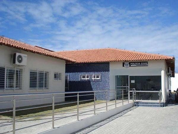 PCES prende motorista e monitora de transporte escolar investigados por crimes contra crianças em Conceição da Barra