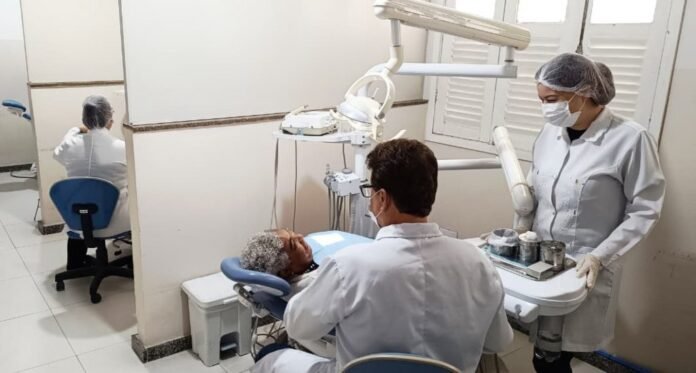 Novos compressores odontológicos ampliam capacidade de atendimento na rede municipal de saúde - Prefeitura de Cachoeiro de Itapemirim