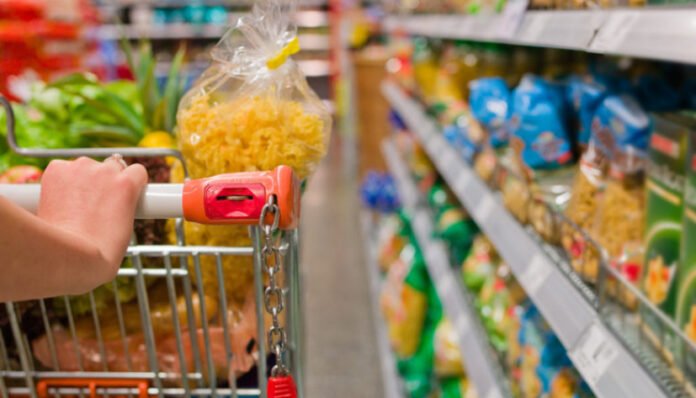 Vai reunir a torcida? Procon orienta sobre direitos do consumidor na hora das compras - Prefeitura de Cachoeiro de Itapemirim