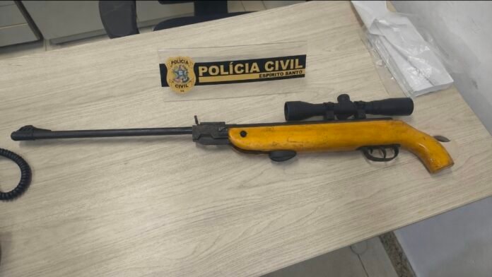 PCES captura foragido da Justiça por homicídio e apreende rifle durante operação em Ibitirama