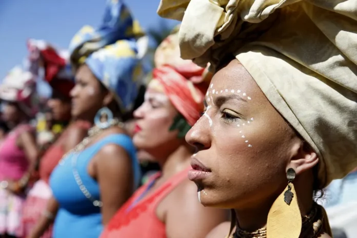 Semcit promove ação alusiva ao Dia da Mulher Negra Latino-Americana e Caribenha - Prefeitura de Cachoeiro de Itapemirim