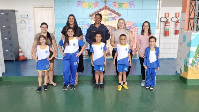 Cachoeiro renova uniformes dos alunos da rede municipal - Prefeitura de Cachoeiro de Itapemirim