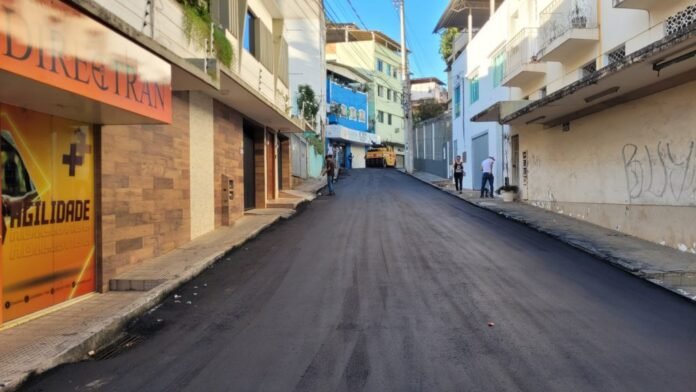 Obras do pacote de pavimentação chegam à rua Alziro Viana - Prefeitura de Cachoeiro de Itapemirim