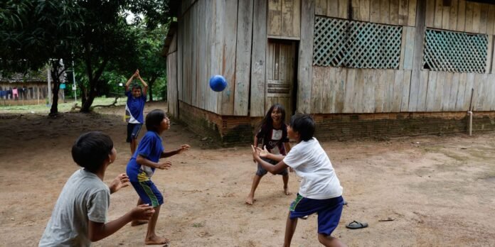 Unicef mapeia cidades onde crianças estão expostas a riscos ambientais