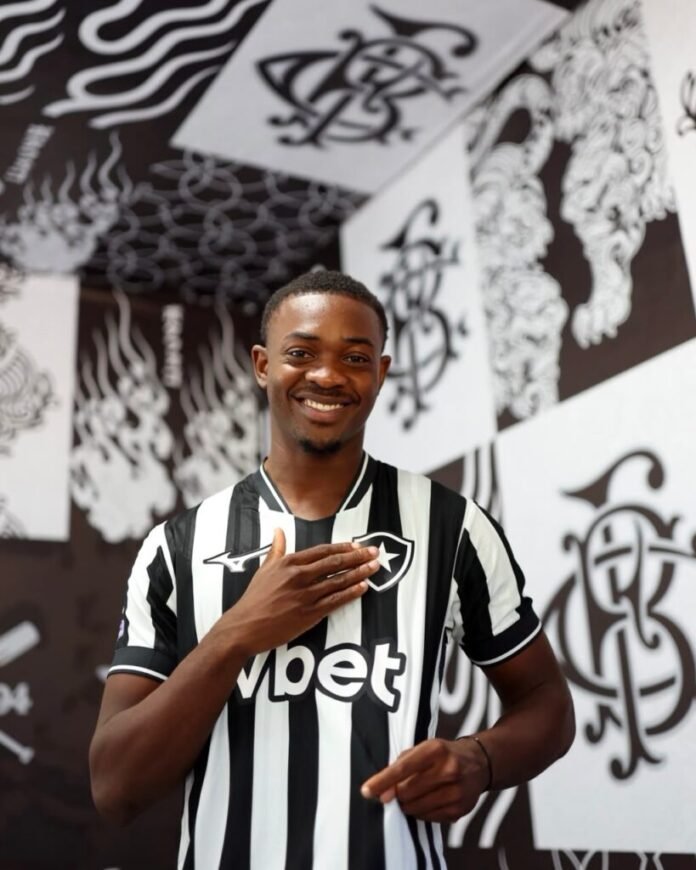 Domingos Andrade, volante do Botafogo
