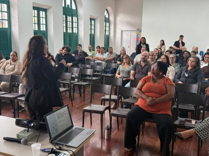 Prefeitura de Cachoeiro promove palestra sobre a NR-1 para gestores públicos - Prefeitura de Cachoeiro de Itapemirim