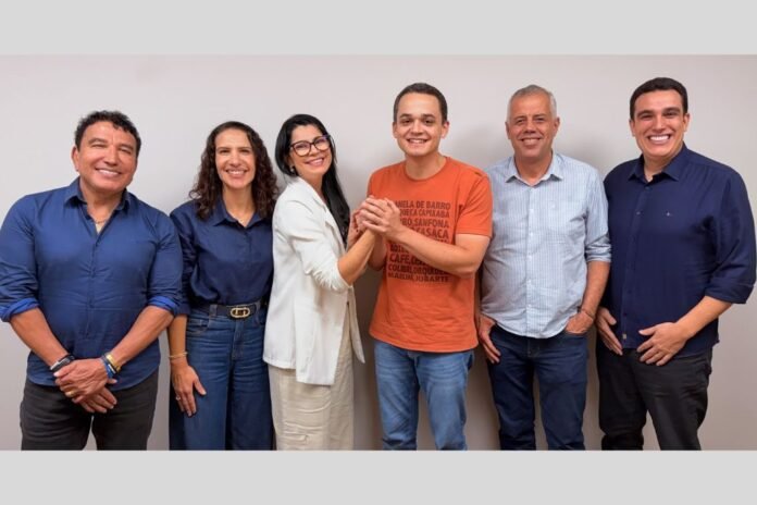 Pastora será vice na chapa de Pazolini para a disputa pelo Governo