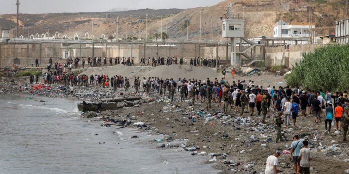 ONG culpa Marrocos por “desespero” de imigrantes rumo a Europa