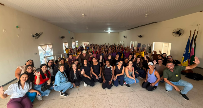 Hoje foi dia da Quinta Lilás no Centro de Convivência Renascer, em Marataízes