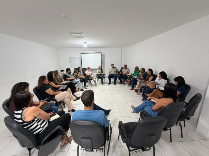Reunião entre secretarias municipal e estadual de Saúde discute medidas contra surto de varicela em Marataízes 