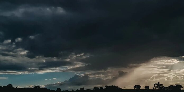 Rio Grande do Sul terá chuva intensa e ventos de até 100 km/h
