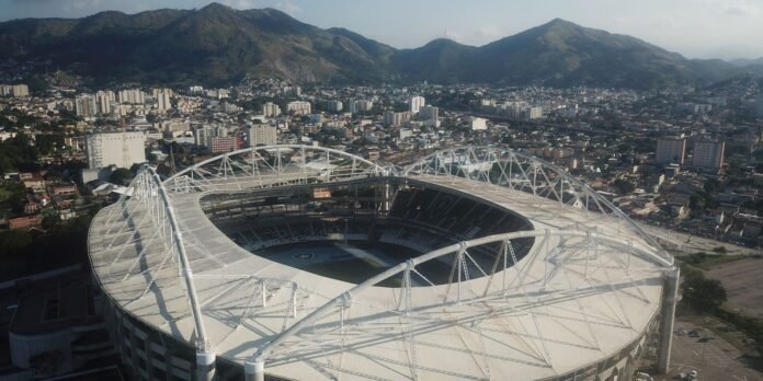 Ventania no Rio adia Botafogo x Fluminense pelo Brasileirão Feminino