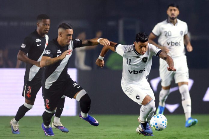 Botafogo x Vasco: CBF define arbitragem e escala nome conhecido