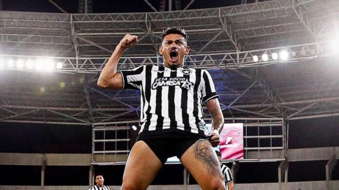 Botafogo pode enfrentar Internacional reforçado por três titulares