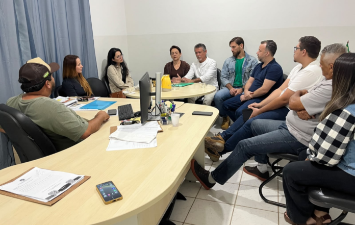Reunião discute adesão de Marataízes ao CONDESUL e ampliação do Sistema de Inspeção Municipal